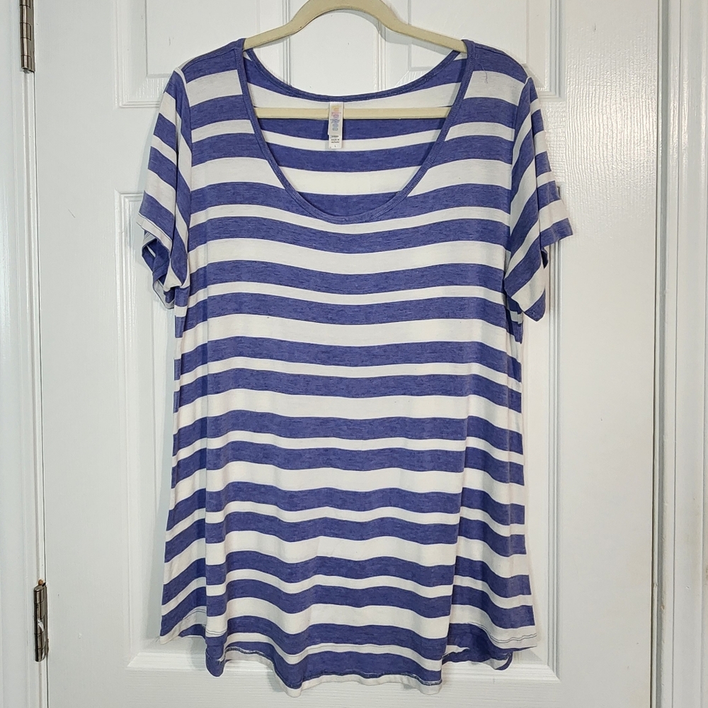 EUC blue & white striped lularoe tee size L